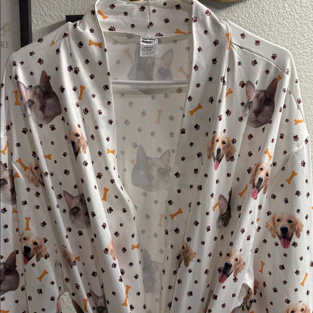 Women's Pet Face Long Robe With Belt.